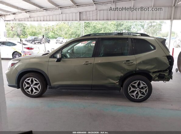 JF2SKAJC5MH453945 2021 SUBARU FORESTER Green 