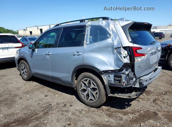JF2SKAJC5MH488310 2021 SUBARU FORESTER Серебряный Задняя левая четверть