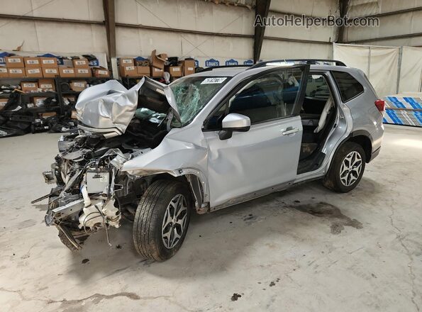 JF2SKAJC7LH432433 2020 SUBARU FORESTER Silver 