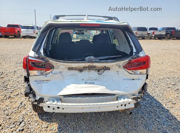 JF2SKAJC8MH556597 2021 SUBARU FORESTER White Հետևի տեսք