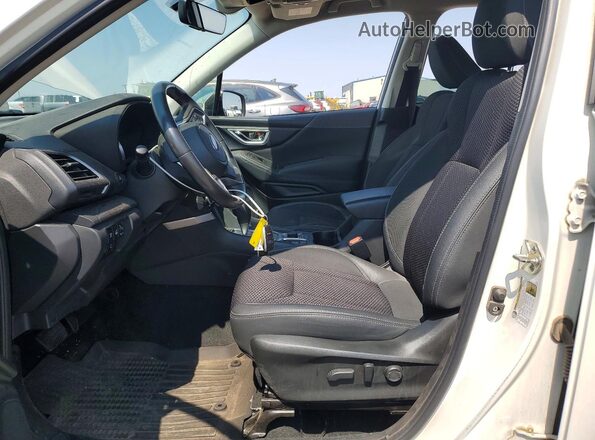 JF2SKAJC8MH556597 2021 SUBARU FORESTER White Սալոնի դիմացի տեսք