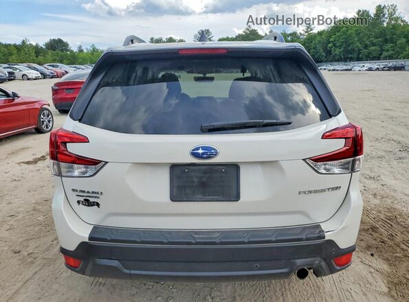 JF2SKALC4RH456517 2024 SUBARU FORESTER White Вид ззаду