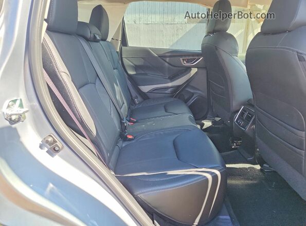 JF2SKALC5RH466182 2024 SUBARU FORESTER Silver Вид задньої частини салону