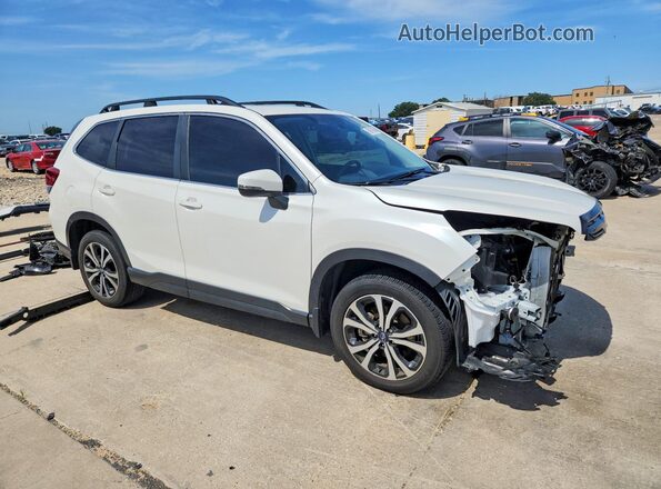 JF2SKALC7RH482514 2024 SUBARU FORESTER White Front right