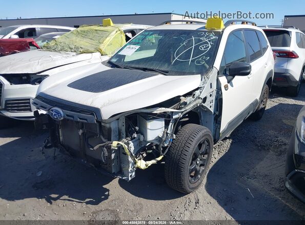 JF2SKAMC0NH418193 2022 SUBARU FORESTER White Vista tres cuartos delantera izquierda