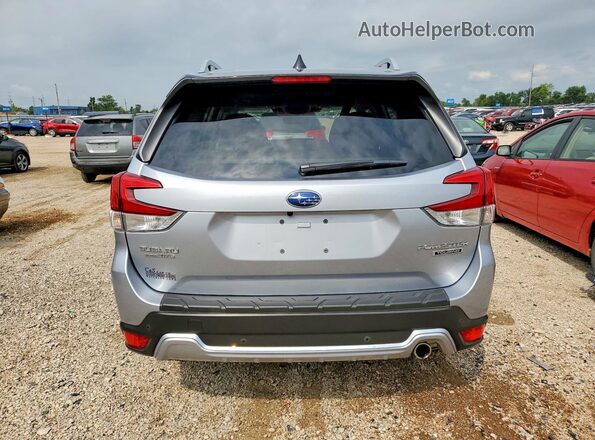 JF2SKAMC1RH470258 2024 SUBARU FORESTER Серебряный Вид сзади