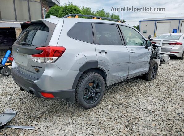 JF2SKAMCXNH424597 2022 SUBARU FORESTER Серебряный Задняя правая четверть