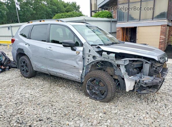 JF2SKAMCXNH424597 2022 SUBARU FORESTER Серебряный Передняя правая четверть