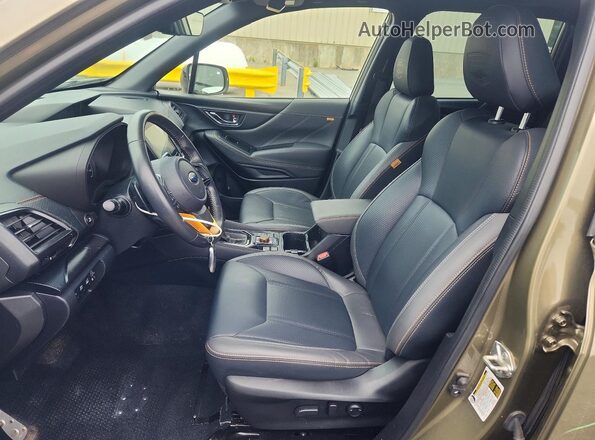 JF2SKAMCXNH436913 2022 SUBARU FORESTER Green Vista interior delantera