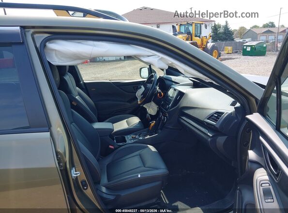 JF2SKAMCXPH509829 2023 SUBARU FORESTER Green Widok wnętrza z przodu