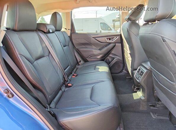 JF2SKAMCXRH461378 2024 SUBARU FORESTER Blue Սալոնի հետևի տեսք
