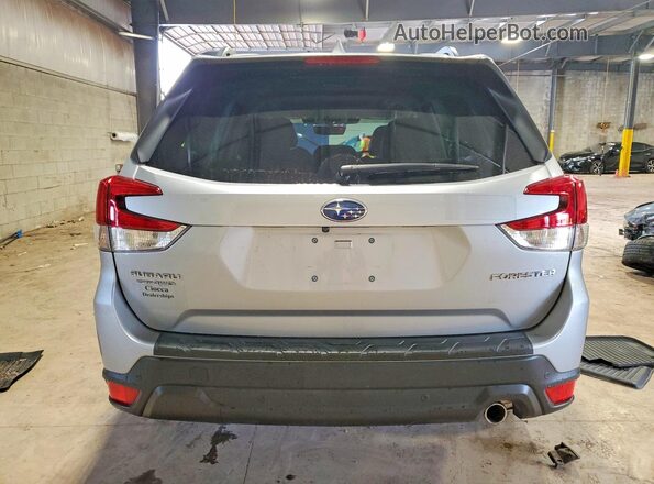 JF2SKAPC0NH472413 2022 SUBARU FORESTER Gray Rear view
