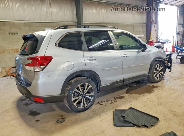JF2SKAPC0NH472413 2022 SUBARU FORESTER Gray Rear right