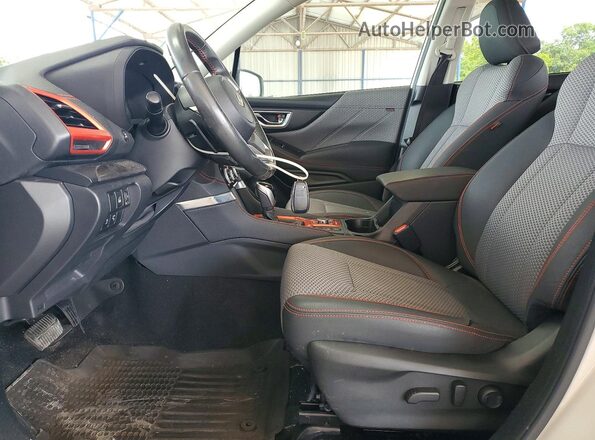 JF2SKAPC1KH578347 2019 SUBARU FORESTER Белый Вид салона спереди