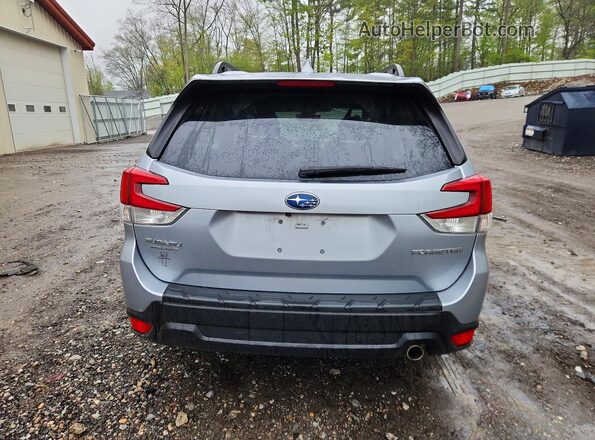 JF2SKAPC2NH435427 2022 SUBARU FORESTER Silver უკანა ხედი