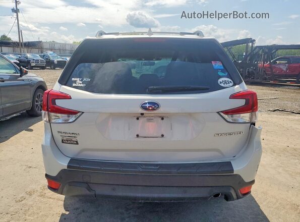 JF2SKAPC2NH436142 2022 SUBARU FORESTER White Rear view