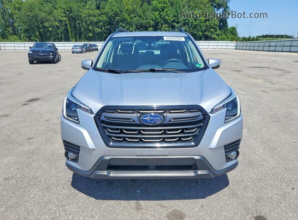 JF2SKAPC2PH508685 2023 SUBARU FORESTER Silver Դիմացի տեսք