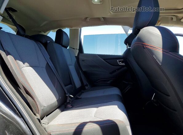 JF2SKAPC6KH583382 2019 SUBARU FORESTER Black Widok wnętrza z tyłu