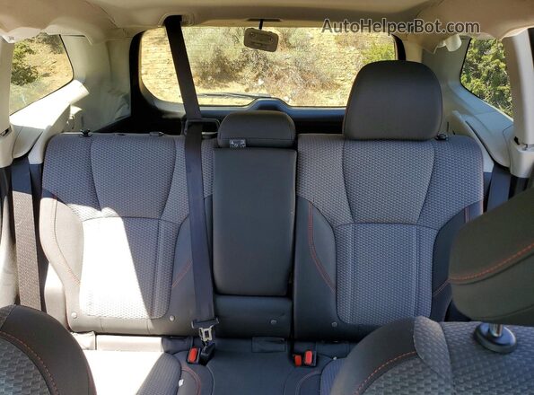 JF2SKAPC6KH583382 2019 SUBARU FORESTER Black Widok tylnych siedzeń