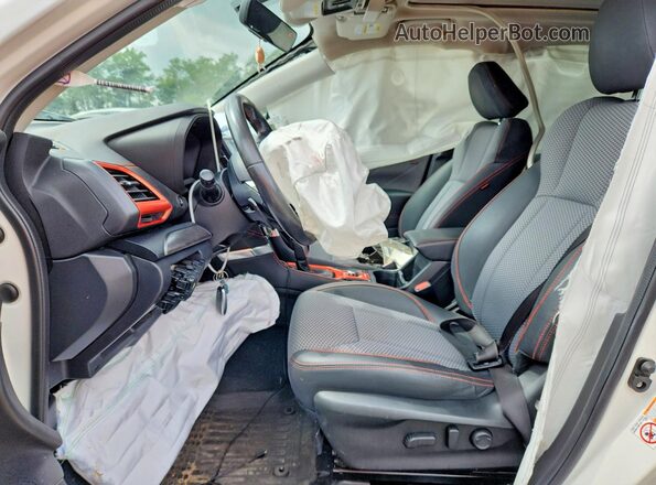JF2SKAPC7KH487647 2019 SUBARU FORESTER White Front interior view