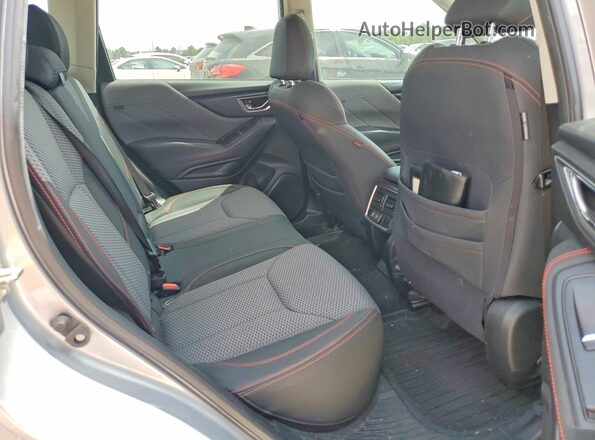JF2SKAPC7KH557874 2019 SUBARU FORESTER Gray Вид задньої частини салону