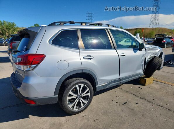 JF2SKAPCXNH435207 2022 SUBARU FORESTER Silver Trasero derecho