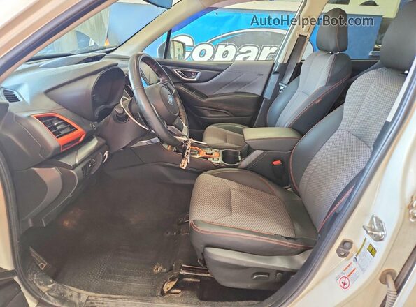 JF2SKARC7LH456574 2020 SUBARU FORESTER White წინა სალონის ხედი