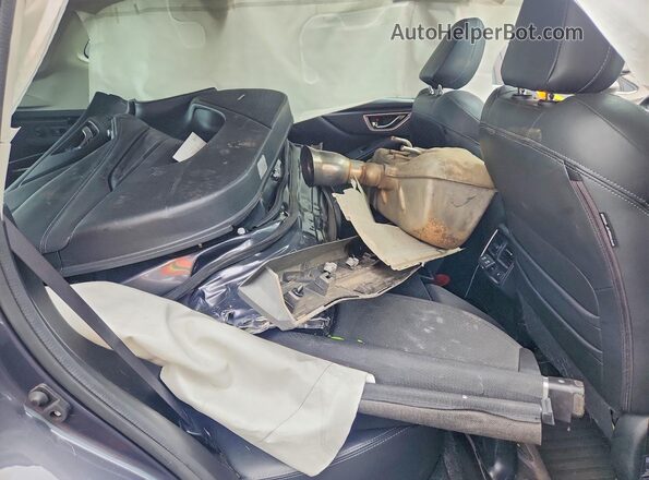 JF2SKARC8PH518277 2023 SUBARU FORESTER Gray Vista de los asientos traseros