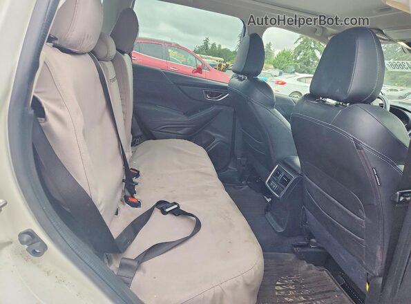 JF2SKASC0LH451842 2020 SUBARU FORESTER Белый Вид задней части салона