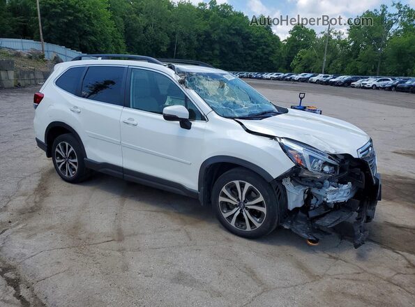 JF2SKASC2KH523879 2019 SUBARU FORESTER White Front right