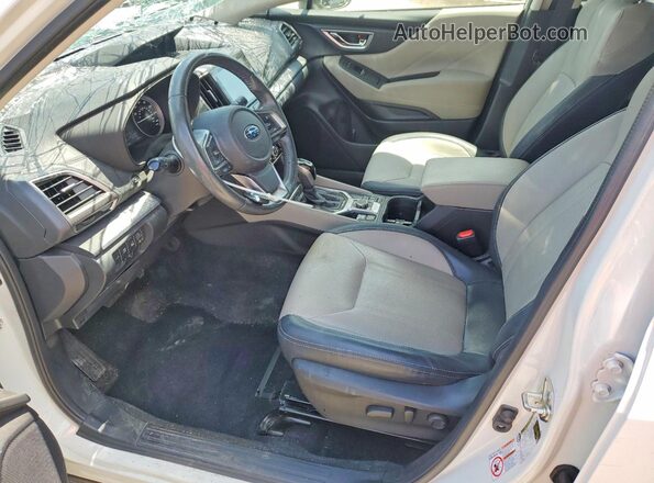 JF2SKASC2KH523879 2019 SUBARU FORESTER White Front interior view