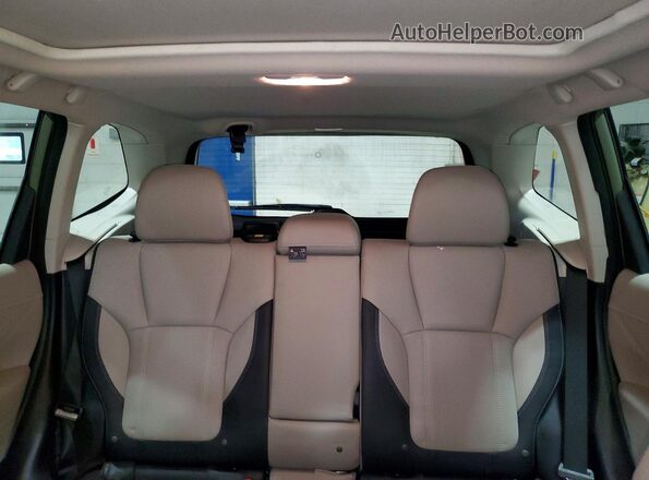 JF2SKASC5KH521995 2019 SUBARU FORESTER Green Հետևի նստատեղերի տեսք
