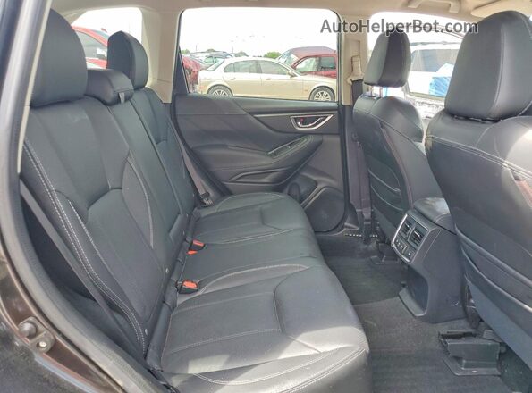 JF2SKAWC1KH519431 2019 SUBARU FORESTER Gray Rear interior view