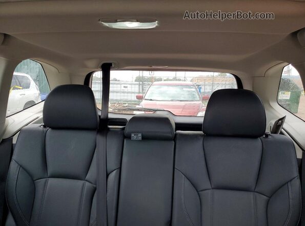 JF2SKAWC4KH512666 2019 SUBARU FORESTER White Հետևի նստատեղերի տեսք