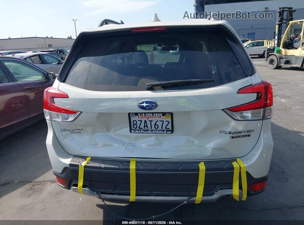 JF2SKAXC2MH590249 2021 SUBARU FORESTER White 