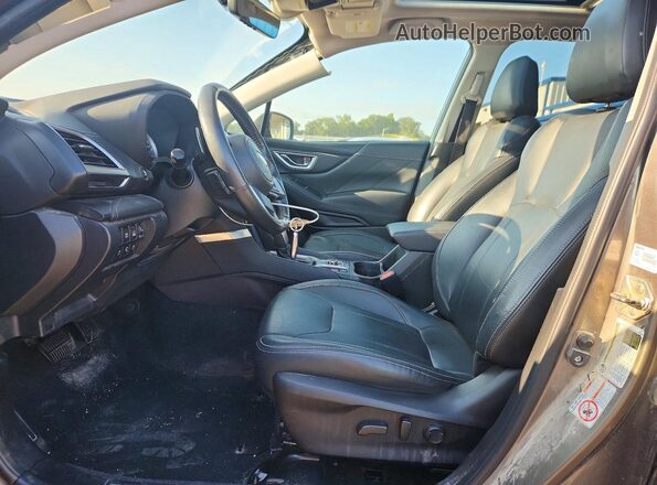 JF2SKAXC3LH416169 2020 SUBARU FORESTER Коричневый Вид салона спереди