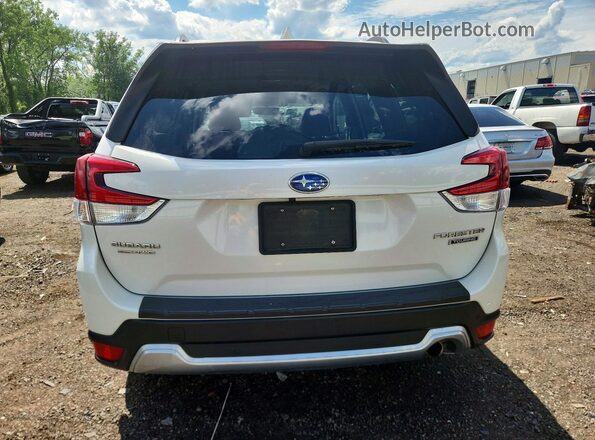 JF2SKAXC5MH439776 2021 SUBARU FORESTER White უკანა ხედი