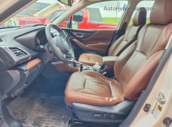 JF2SKAXC8MH575609 2021 SUBARU FORESTER Белый Вид салона спереди