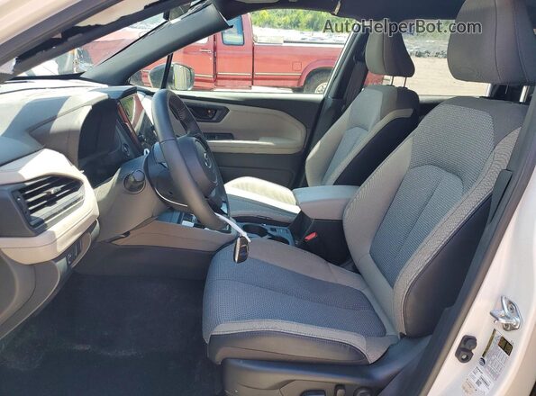 JF2SLDBC9SH582832 2025 SUBARU FORESTER Белый Вид салона спереди