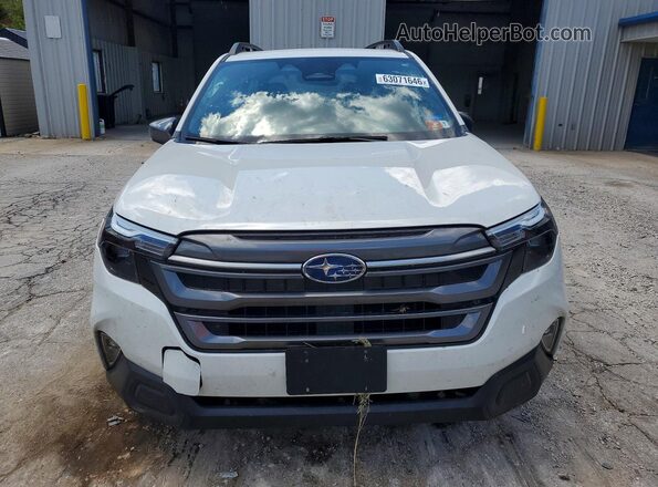 JF2SLDBC9SH582832 2025 SUBARU FORESTER Белый Вид спереди