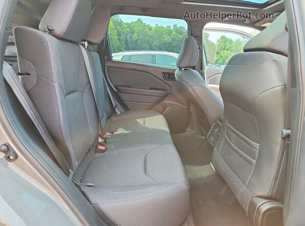 JF2SLDDC6SH591405 2025 SUBARU FORESTER Silver Rear interior view