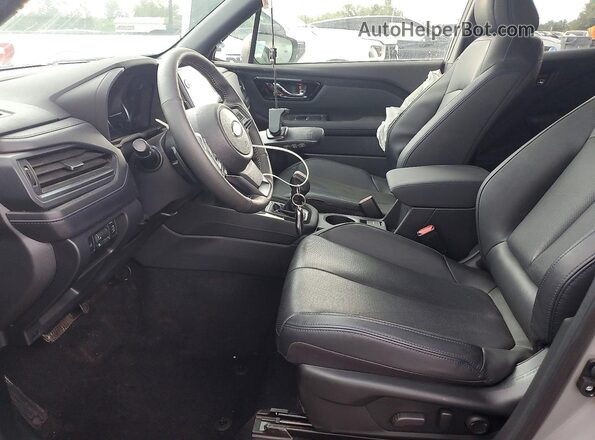 JF2SLDNC8SH565340 2025 SUBARU FORESTER Silver Vista interior delantera