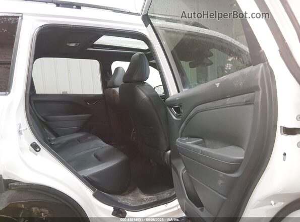 JF2SLDNC8SH615315 2025 SUBARU FORESTER White VIN sticker view
