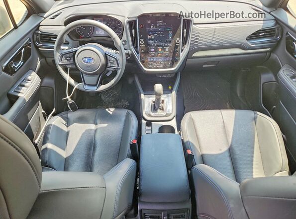 JF2SLDRC3SH437047 2025 SUBARU FORESTER Gray Widok deski rozdzielczej