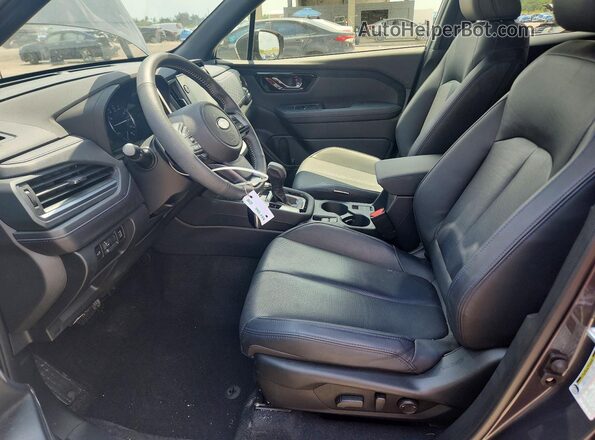 JF2SLDRCXSH447185 2025 SUBARU FORESTER Gray Vista interior delantera