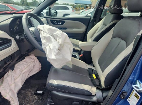 JF2SLDRCXSH526565 2025 SUBARU FORESTER Blue Widok wnętrza z przodu