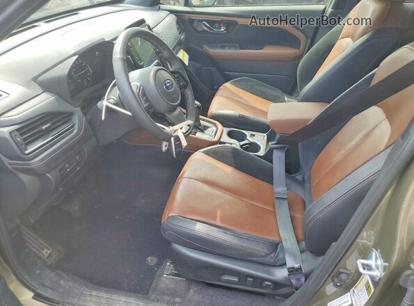 JF2SLDTC2SH442829 2025 SUBARU FORESTER Зеленый Вид салона спереди