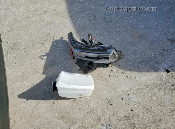 JF2SLDTC3SH448140 2025 SUBARU FORESTER Silver VIN կոդի պիտակի տեսք