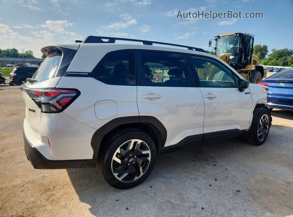 JF2SLSED3SH409624 2025 SUBARU FORESTER White Задня права чверть