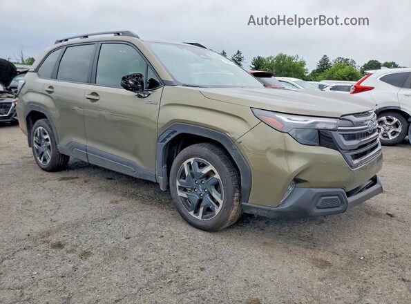 JF2SLSED8SH451741 2025 SUBARU FORESTER Зеленый Передняя правая четверть